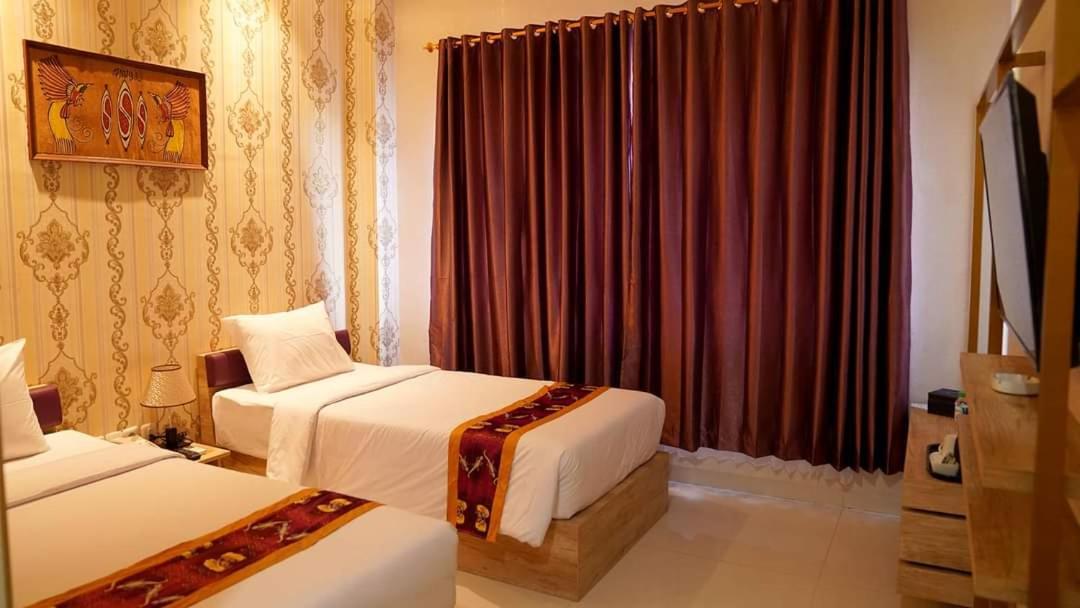 Elohim Hotel Sentani Jayapura Exterior photo