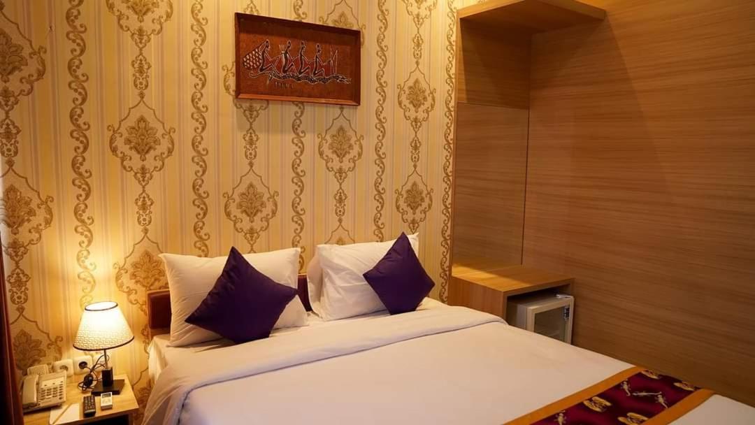 Elohim Hotel Sentani Jayapura Exterior photo